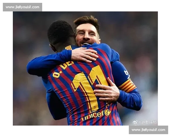 梅西登贝莱世俱杯重逢!赛后勾肩搭背续写兄弟情 梅西登贝莱世俱杯重逢!赛后勾肩搭背续写兄弟情